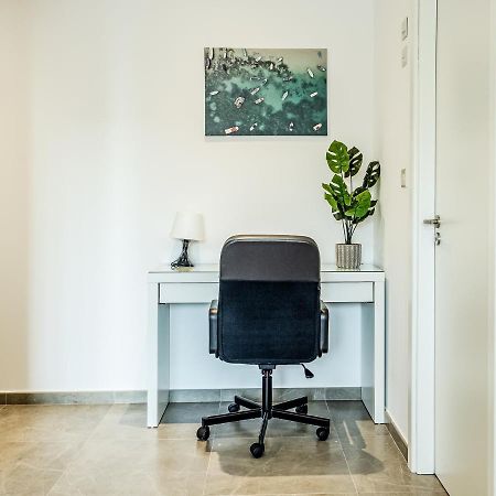 Brand New Studio Near The Beach, Gibraltar Exteriör bild