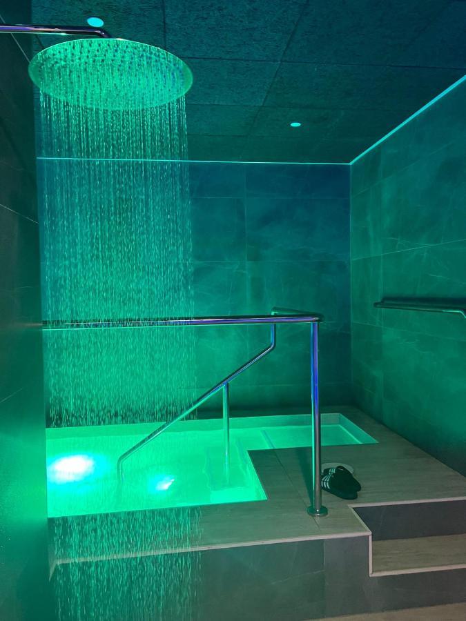 Brand New Studio Near The Beach, Gibraltar Exteriör bild